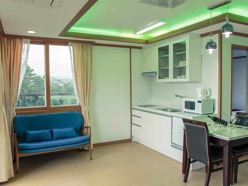 סאוגוויפו The Bay Jeju Resort מראה חיצוני תמונה