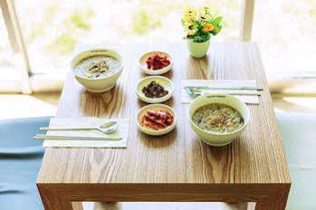 סאוגוויפו The Bay Jeju Resort מראה חיצוני תמונה