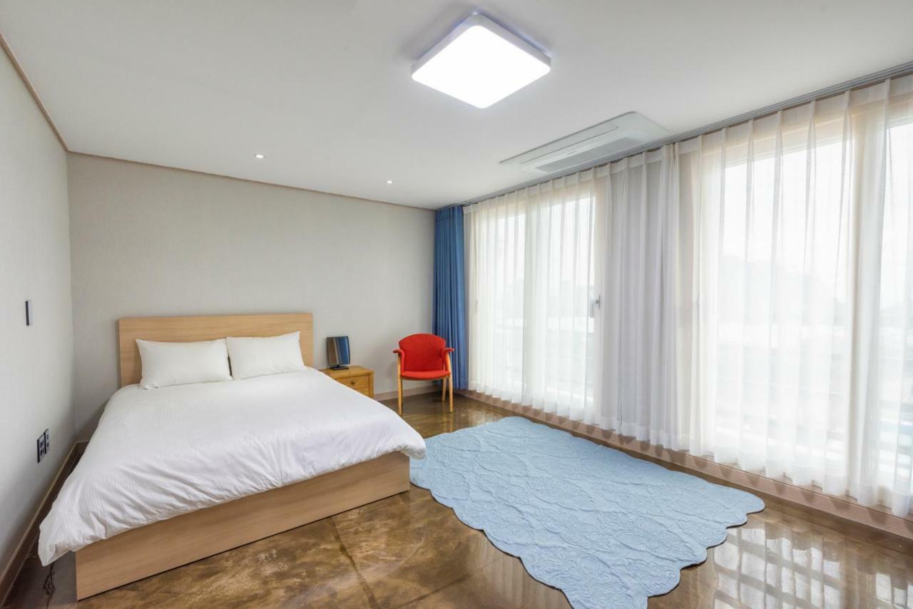 סאוגוויפו The Bay Jeju Resort מראה חיצוני תמונה