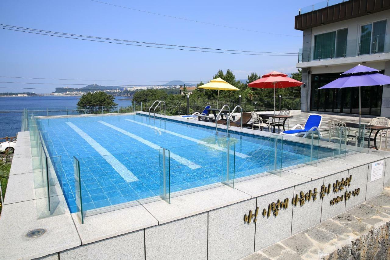 סאוגוויפו The Bay Jeju Resort מראה חיצוני תמונה